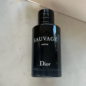 Dior Fragrance with Bergamot and Vanilla Notes